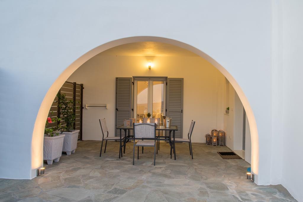 Azzurro Bianco Suites Parikia  Exterior photo