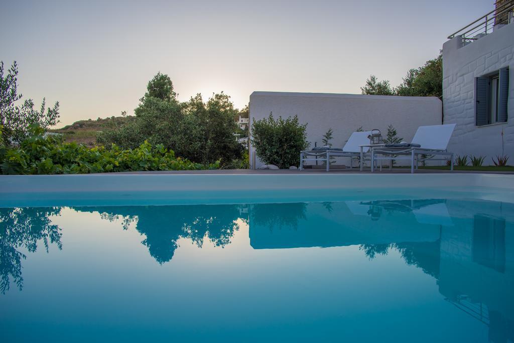 Azzurro Bianco Suites Parikia  Exterior photo