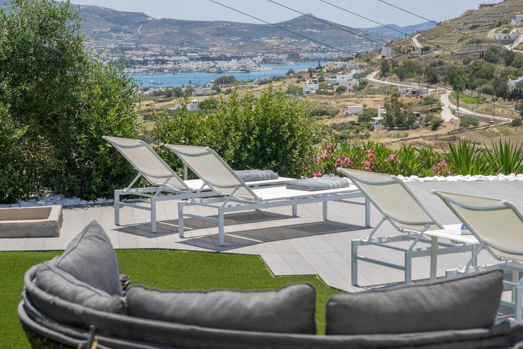 Azzurro Bianco Suites Parikia  Exterior photo